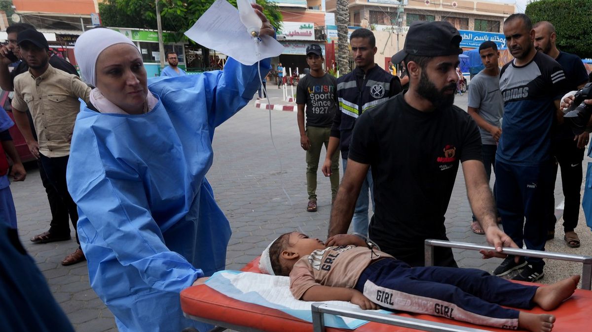 „Vybrat, kdo přežije.“ Nemocnice v Gaze se připravují na nejhorší